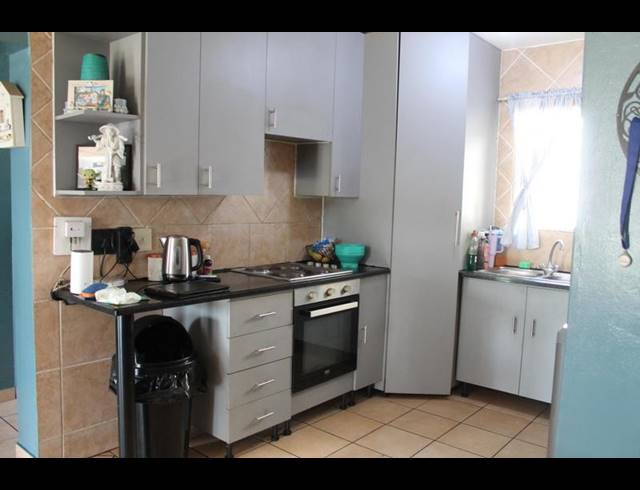 2 BEDROOM TOWNHOUSE FOR SALE IN ORIEL